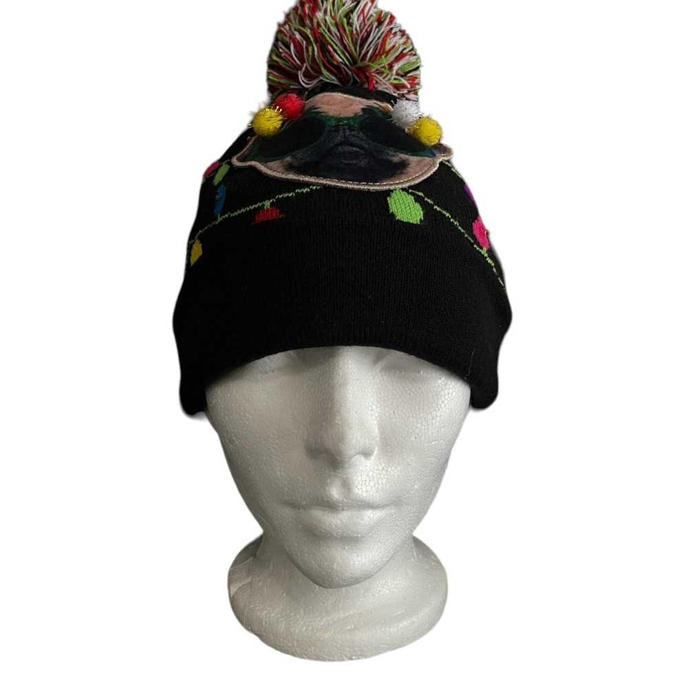 PUG FESTIVE BEANIE HAT WITH BLINKING LIGHTS